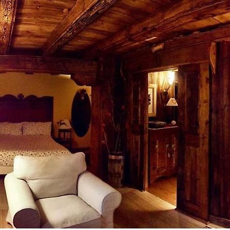 B&B Lo Djoua De Toueno Арвье Экстерьер фото