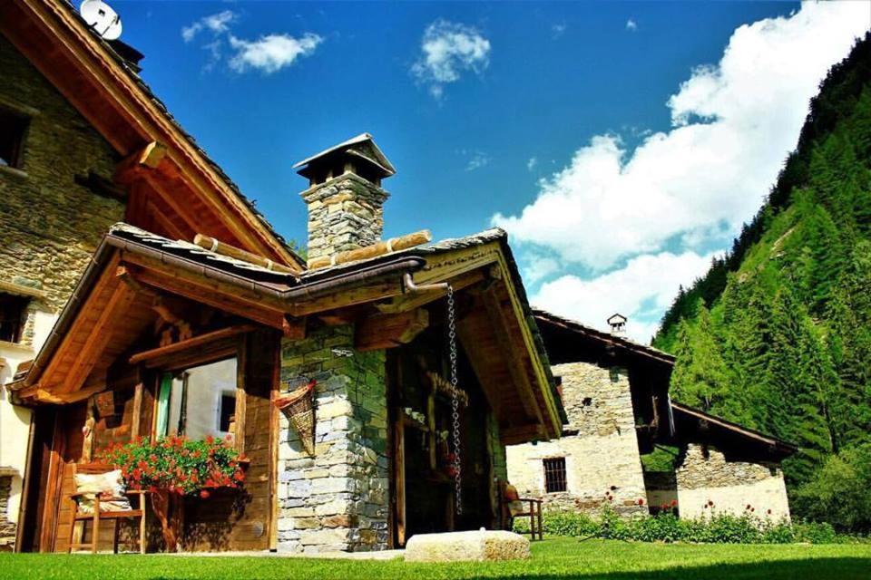 B&B Lo Djoua De Toueno Арвье Экстерьер фото